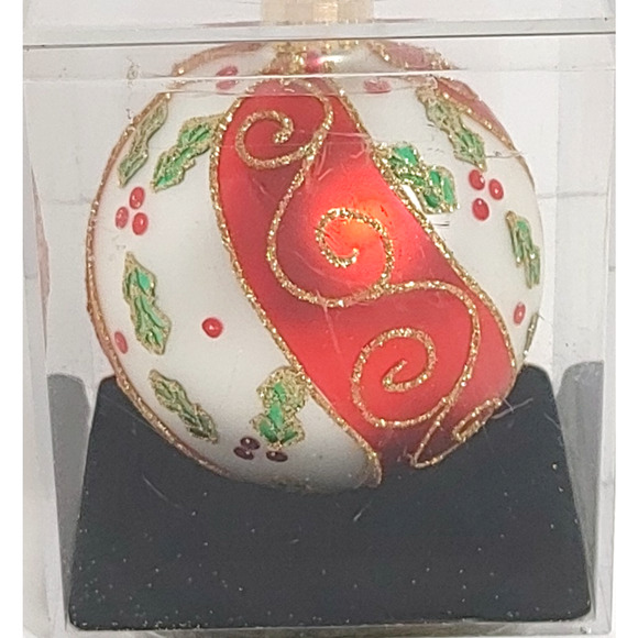 NEW Hand Crafted Glass Blown Christmas Ball Ornament In Acrylic Box Display - Picture 6 of 6